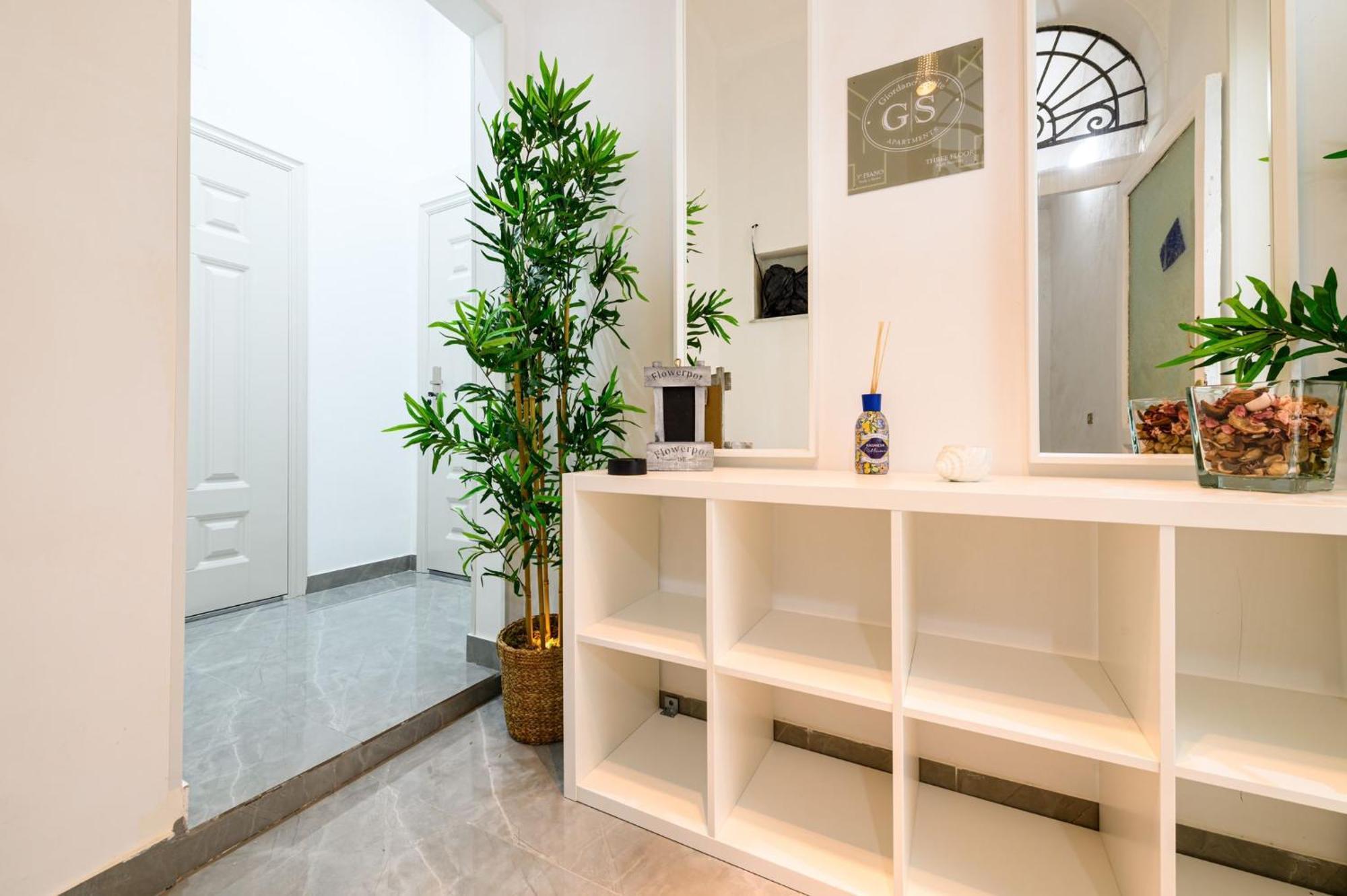 Giordano Suite Center Naples Exterior photo